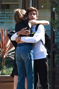 kaia-gerber-out-for-lunch-in-malibu-101117-1.jpg