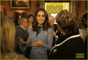 kate-middleton-first-appearance-pregnancy-announcement-09.jpg
