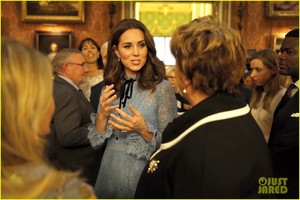 kate-middleton-first-appearance-pregnancy-announcement-11.jpg