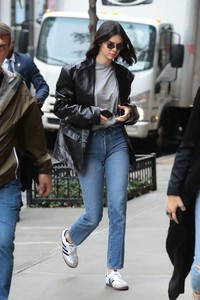 kendall-jenner-in-casual-attire-heading-to-an-adidas-photoshoot-in-nyc-10-24-2017-0.jpg