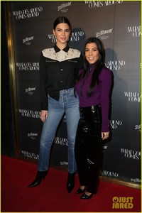 kendall-jenner-kourtney-kardashian-enjoys-a-sisters-night-out-in-beverly-hills-11.jpg