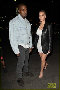kim-kardashian-celebrates-her-birthday-with-husband-kanye-west-01.jpg