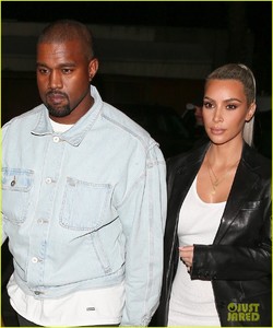 kim-kardashian-celebrates-her-birthday-with-husband-kanye-west-10.jpg