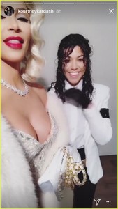 kim-kardashian-kourtney-kardashian-michael-jackson-madonna-02.jpg