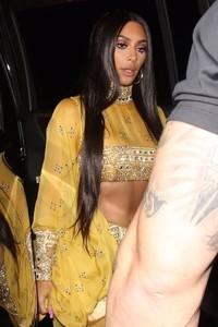 kim-kardashian-tequila-casamigos-halloween-bash-2017-in-los-angeles-0.jpg