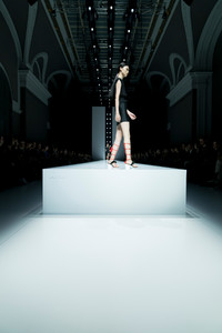 lanvin-atm-rs18-00256.thumb.jpg.72d246e08639fd2535cf817e60d24f07.jpg