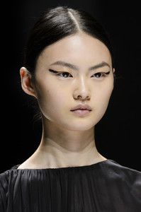 lanvin-clp-rs18-1262.thumb.jpg.f562888caf82c9b9254009f9ccd54a23.jpg
