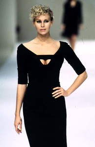 lanvin-ss-1997-1.thumb.jpg.72258a34b18e7426e5823e0bc3c552ff.jpg