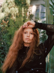 madelaine-petsch-flaunt-magazine-2017-2.thumb.jpg.099fc1a958e6d6c6e7a9840bbf4c619a.jpg