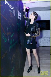 malin-akerman-krysten-ritter-buddy-up-at-moxy-times-squares-grand-opening-21.jpg