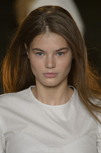 marant-clpa-rs18-9592.thumb.jpg.8f1ab16becf7504ea47526890b854551.jpg
