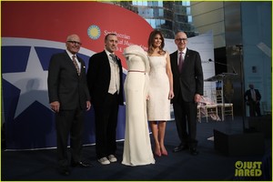 melania-trump-donates-inauguration-gown-to-the-smithsonian-10.jpg