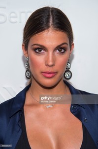 miss-universe-2016-iris-mittenaere-attends-elle-e-img-host-a-of-picture-id843552078.jpg