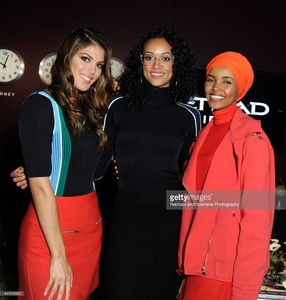 miss-universe-iris-mittenaere-miss-usa-kara-mccullough-and-mode-aden-picture-id843908860.jpg