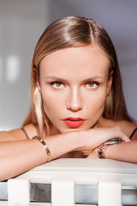 natasha-poly-model-beauty-5.thumb.jpg.1d7b0b151ccf256ad982bc6f42a4fab3.jpg