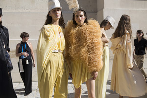 nina-ricci-bks-m-rs18-0115.thumb.jpg.92e80b551b635248f5f7aeabe24824c7.jpg