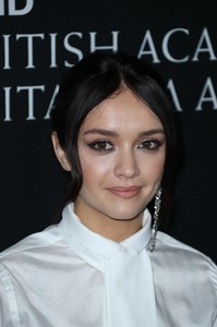 olivia-cooke-11.jpg