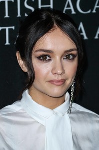 olivia-cooke-27.jpg