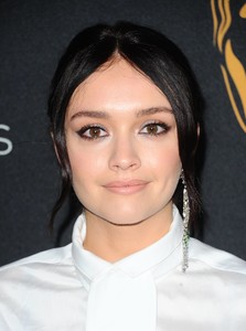 olivia-cooke-35.jpg