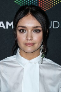 olivia-cooke-74.jpg