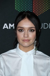 olivia-cooke-9.jpg