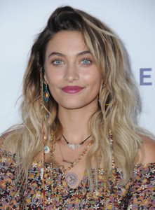 paris-jackson-elizabeth-taylor-aids-foundation-mothers2mothers-benefit-dinner-in-la-10-24-2017-0.jpg