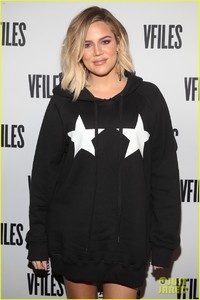 pregnant-khloe-kardashian-attends-two-events-in-nyc-09.jpg