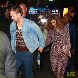 ryan-gosling-eva-mendes-rare-appearance-out-07.jpg