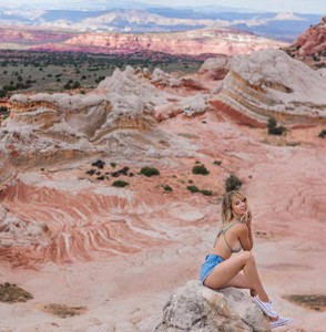 saraunderwood_20171015024433.thumb.jpg.9bb1a8dbb720dab542f9b5499d1303b2.jpg