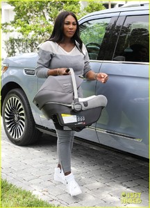 serena-williams-says-her-daughter-alexis-farts-really-loud-03.jpg