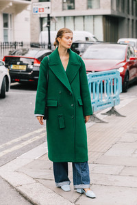 street_style_london_fashion_week_dia_4_tommy_hilfiger_300681064_1200x1800.jpg