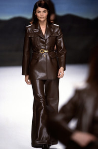 todd-oldham-fw-1995-1.thumb.jpg.5b85b122074dac0f4606dc570c6d0ffa.jpg