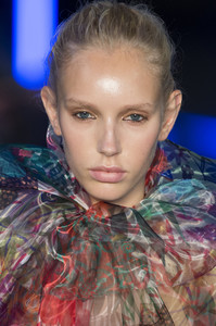 ungaro-clpa-rs18-1322.thumb.jpg.9944599a9e028b87f6e9622bda6b3ca6.jpg