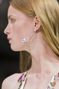 valentino-clp-rs18-0738.thumb.jpg.21e0b8cfce6fc62ea5d4d49ba4112bb3.jpg