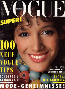 vogue_de_06_84_v1000x1500.thumb.jpg.0e2e0bef9556cbe6c8bbfbba54179ab7.jpg