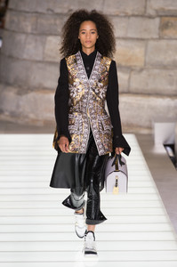 vuitton-rs18-0156.thumb.jpg.23d23282b6ce0ba2c0d9389d38606e62.jpg