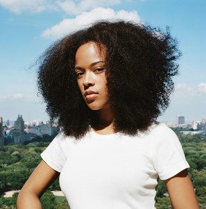 01-serayah-empire-beauty.thumb.jpg.4f78cbc371113f51ee6eaf1af49e9cf8.jpg