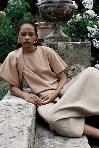 07-celine-resort-2018.thumb.jpg.658566a83010839241472b1ffa8956ad.jpg