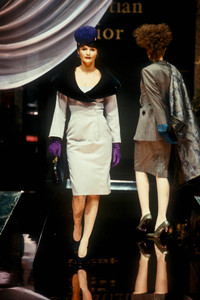 0_christian-dior-hc-fw-1995-1_html.thumb.JPEG.a2d355bc9b3ebd14af8a597a81888273.JPEG