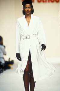 0_dorothee-bis-ss-1992-1_html.thumb.JPEG.e4821eb00ff5fee9b705af5e42e8f332.JPEG