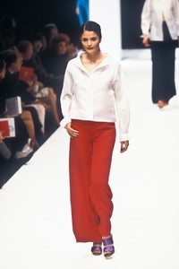0_gianfranco-ferre-ss-1996-1_html.thumb.JPEG.8cace96f865f8fdbcd21d72d1c8e200d.JPEG