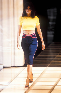 0_istante-ss-1996-1_html.thumb.JPEG.a84f23d23a7944d2913a70d19f07e37f.JPEG