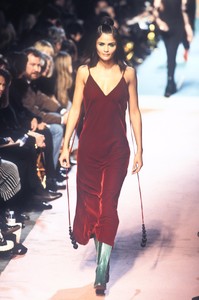 0_jean-paul-gaultier-fw-1996-1_html.thumb.JPEG.22225cf21cf286e0ecfc2c8a38b3cdbf.JPEG