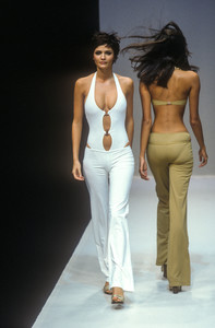 0_paco-rabanne-ss-1997-1_html.thumb.JPEG.596a79ecad948e3d82494ae444d1c62f.JPEG