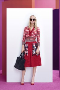 13-bottega-veneta-pre-fall-2018.thumb.jpg.fbe9ae1f82d4433ccb7892edf679ea70.jpg