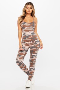 171011_26_P1395_TAUPE_CAMO_JUMPSUIT_112.thumb.jpg.5fa109b528ded27652af951bcdac6d8f.jpg