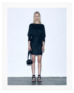 19-Alexander-Wang-Resort-18.thumb.jpg.4d932840c74308ff70ccb8376da9bfef.jpg