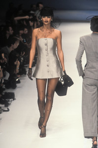 1_christian-dior-ss-1996-2_html.thumb.JPEG.9a203e5b223873e55197232d8b7d9d06.JPEG