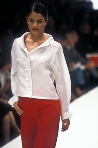 1_gianfranco-ferre-ss-1996-2_html.thumb.JPEG.6d772c1b28475bde9238ccc1fdfc7b95.JPEG