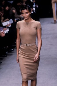 1_michael-kors-ss-1997-2_html.thumb.JPEG.80e9fd727607fe7af8072ed96c65d250.JPEG